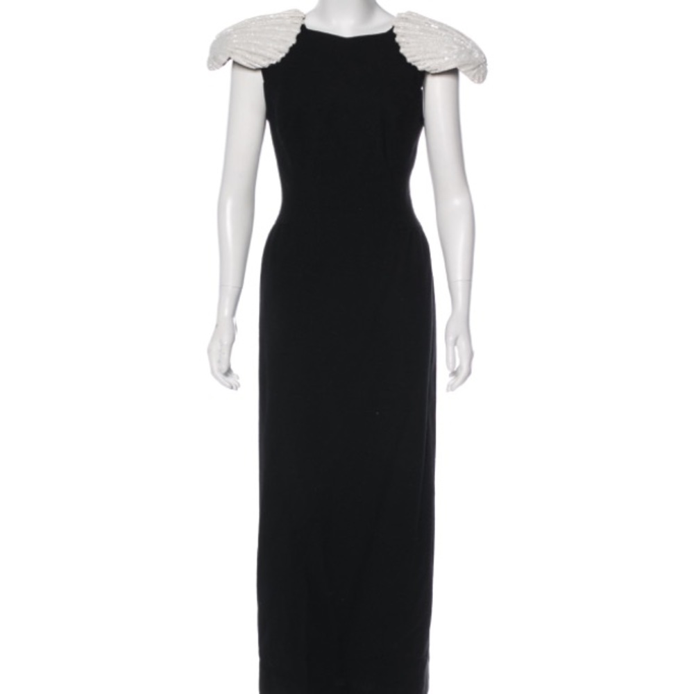 WANTED !!! Carolina Herrera black dress gown
